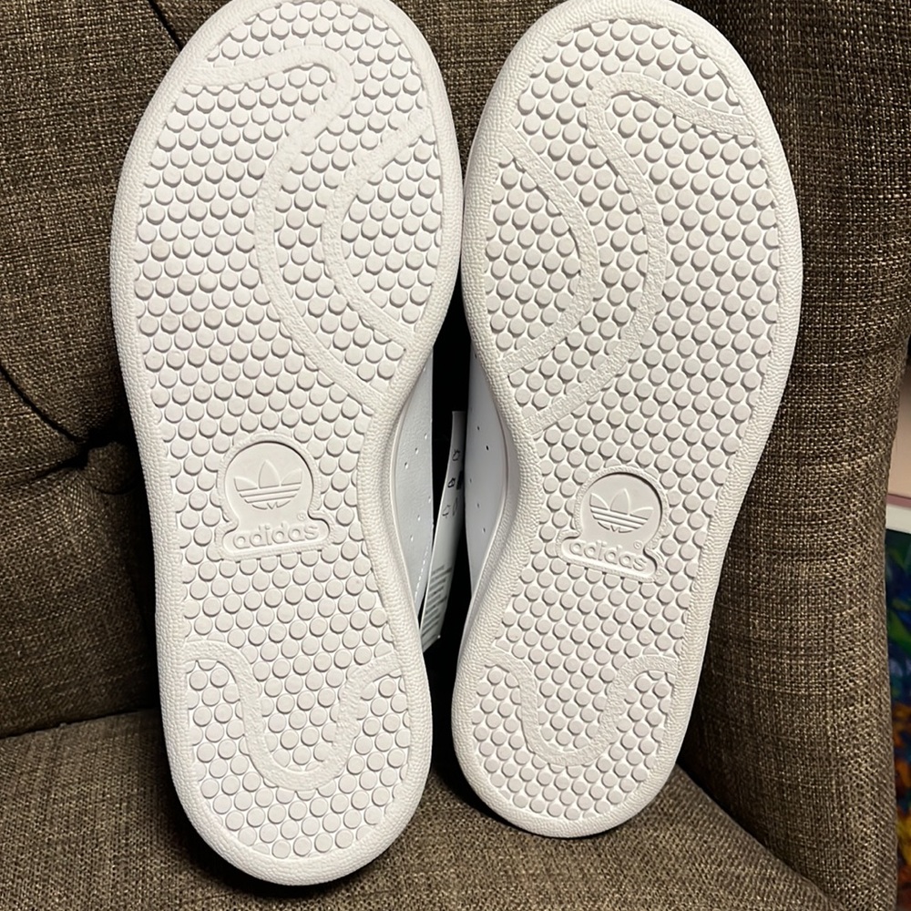 Adidas Stan Smith White Sneakers with Green Details kids size 3 new in box - Picture 10 of 11